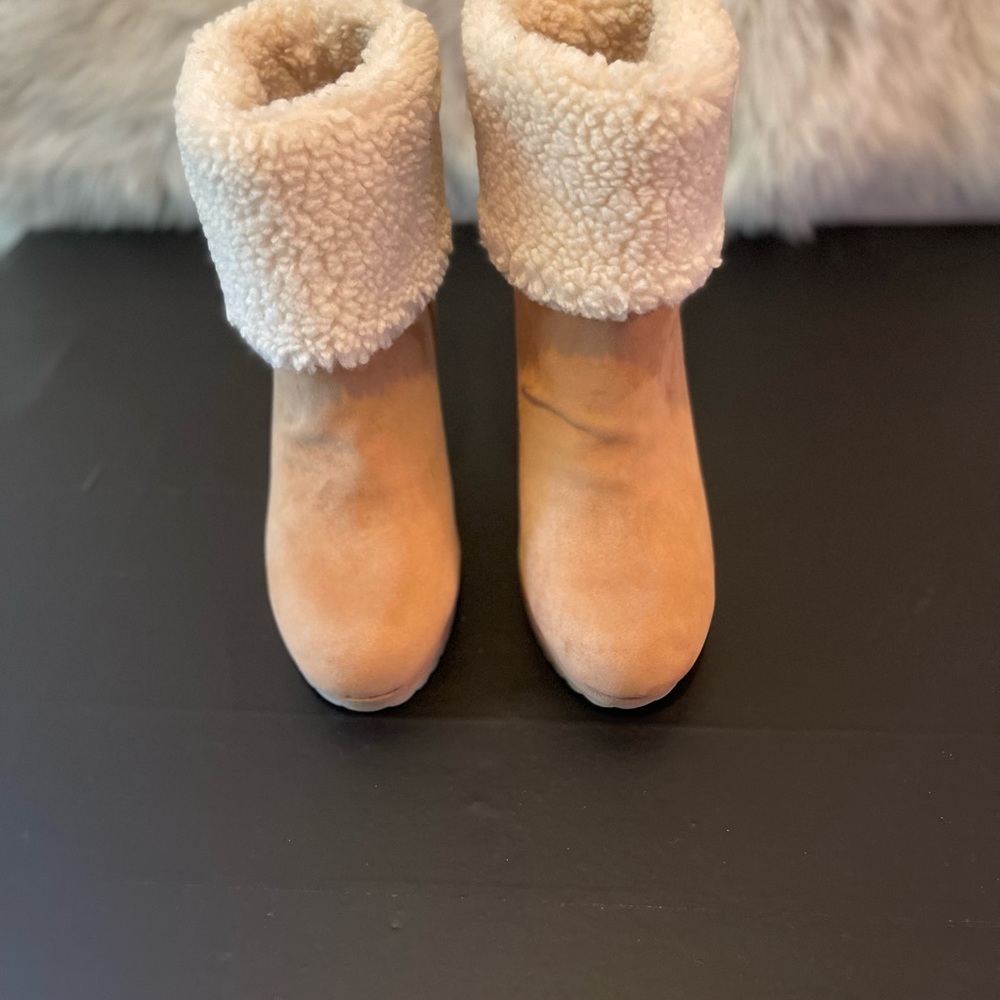Wedge boots